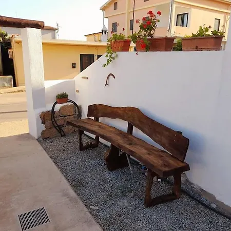 Grazioso Bilocale In Centro Apartment Lotzorai
