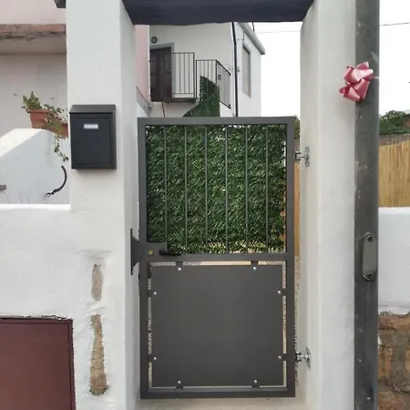 Da Michele E Azzurra Apartmán *